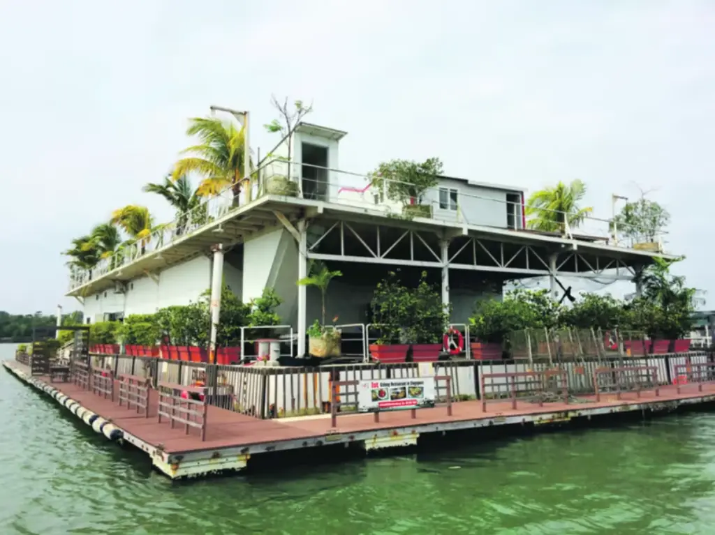 Smith Marine Floating Kelong Restaurant