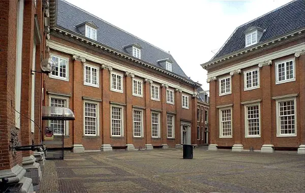 The Amsterdam Museum